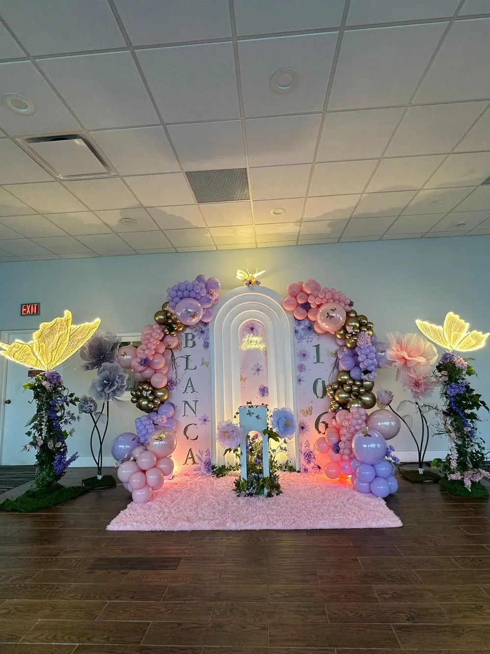 Blanca 106: Floral & Butterfly - Image 2