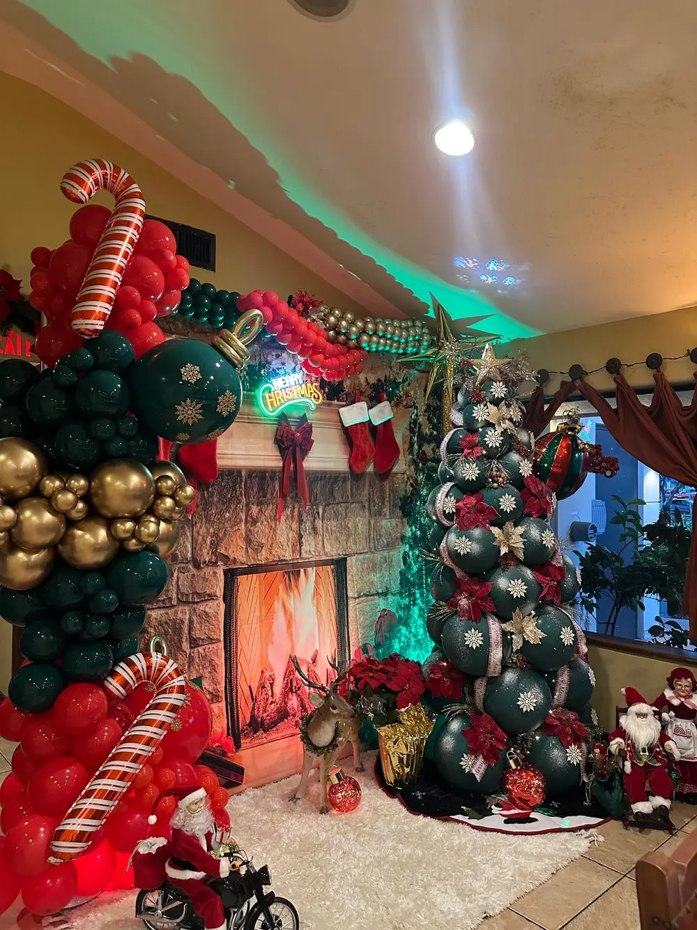 Estrella Insurance: Christmas with Gratitude