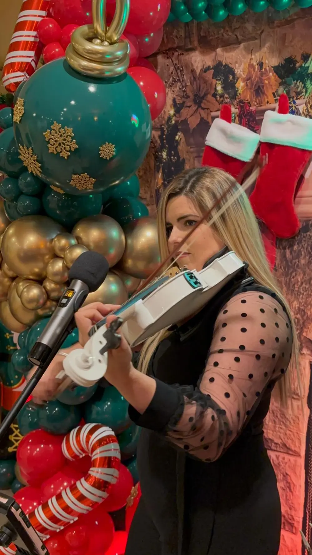 Estrella Insurance: Christmas with Gratitude - Image 13